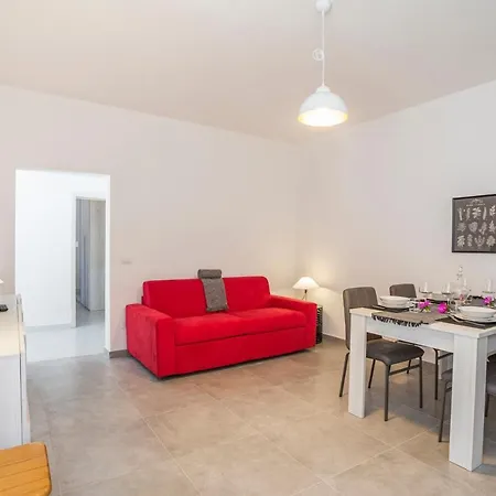 A Due Passi Dal Mare, Parcheggio E Giardino Apartmán *
