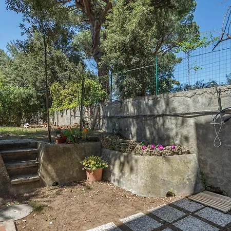 Apartment A Due Passi Dal Mare, Parcheggio E Giardino *